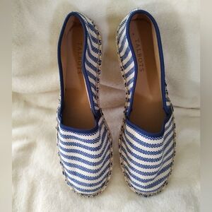 Talbot's navy and natural espadrilles shoes NWOT. Ladies size 9.5